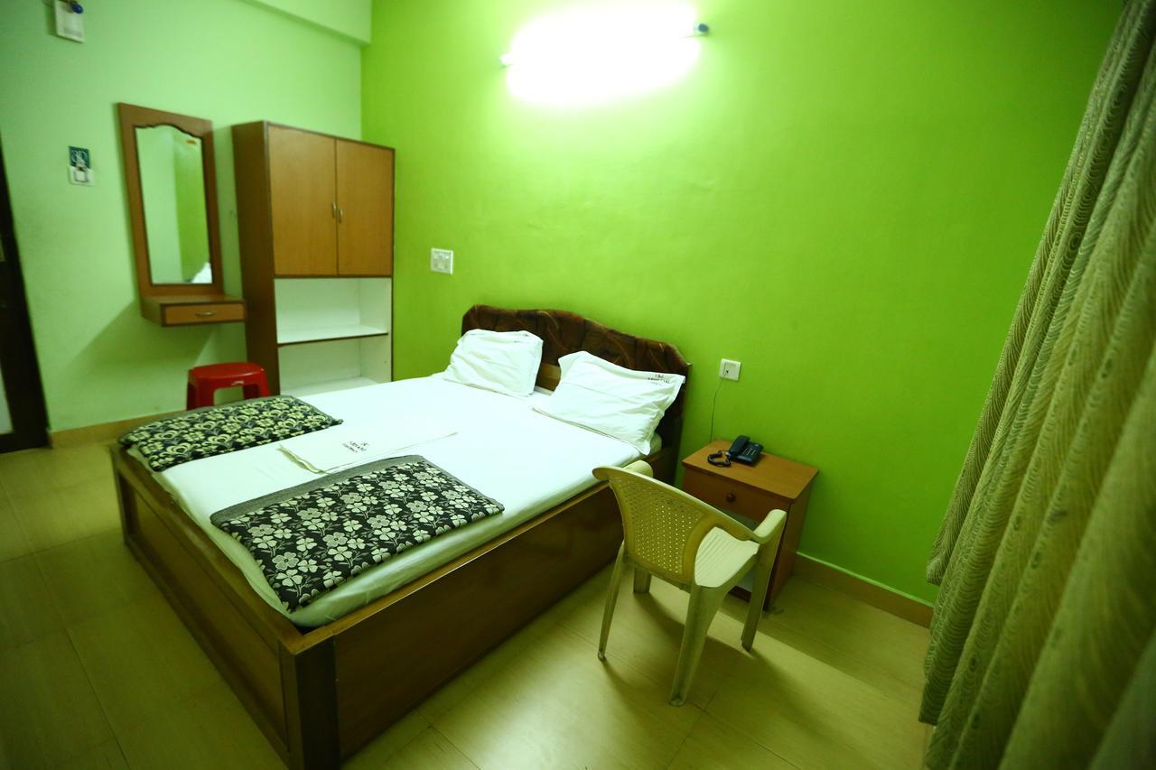 Abirami Residency Hotel Tirukkadaiyur Exterior foto