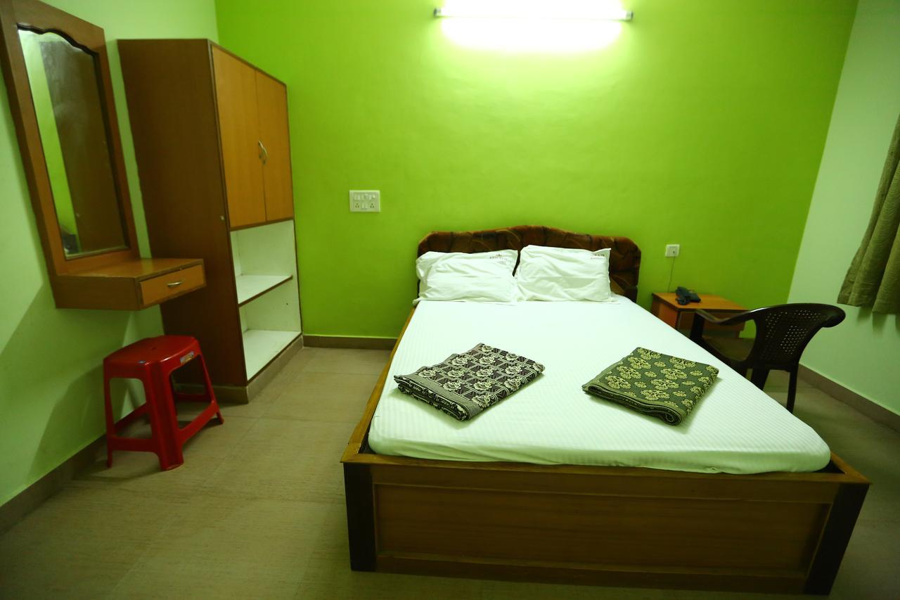 Abirami Residency Hotel Tirukkadaiyur Exterior foto