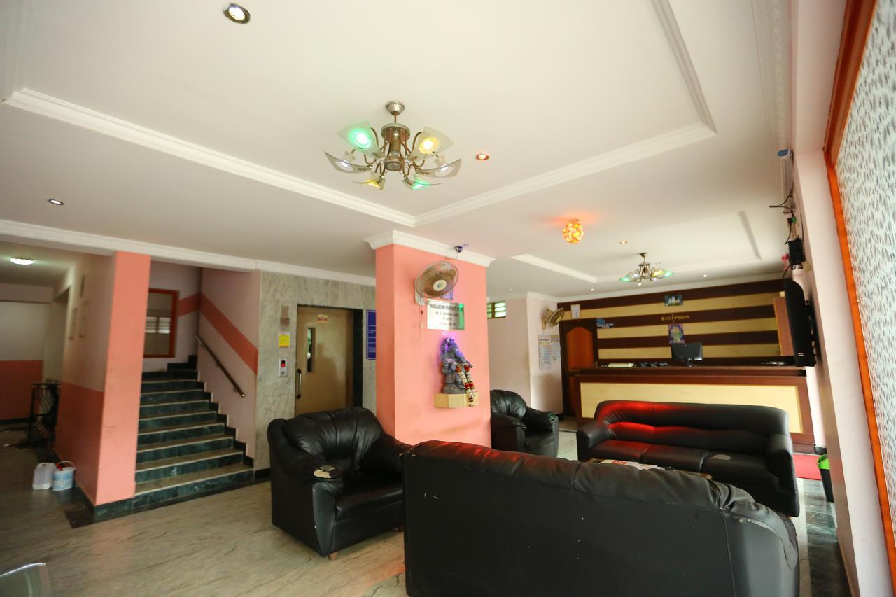 Abirami Residency Hotel Tirukkadaiyur Exterior foto