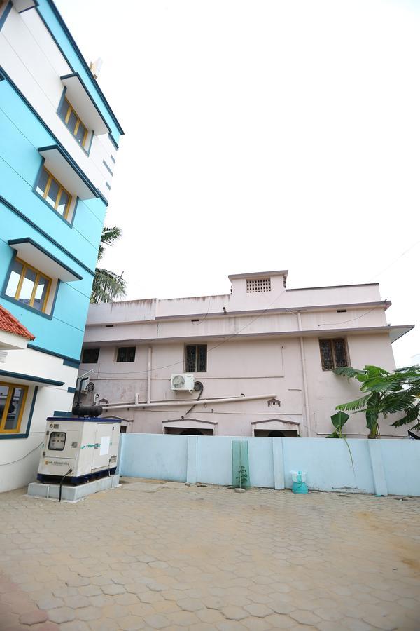 Abirami Residency Hotel Tirukkadaiyur Exterior foto
