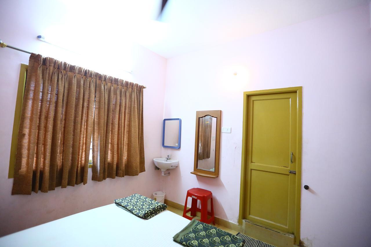 Abirami Residency Hotel Tirukkadaiyur Exterior foto